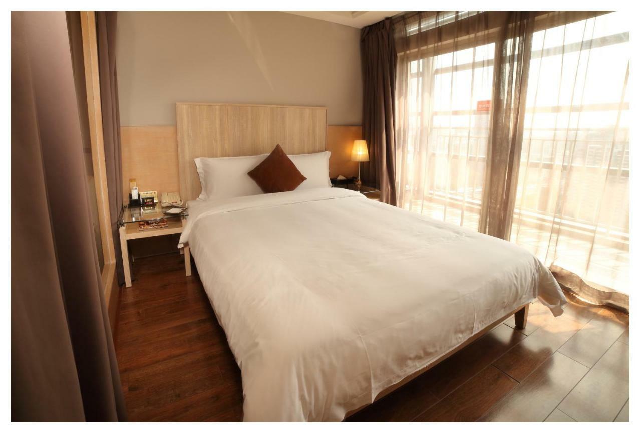Shenzhen New Year Hotel Bagian luar foto